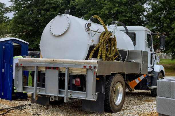 Portable Toilet Options We Offer in Eagle Lake, TX